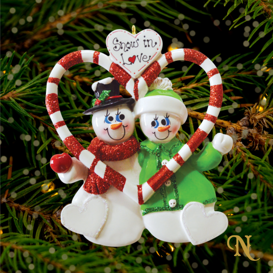 Snow Couple Love
