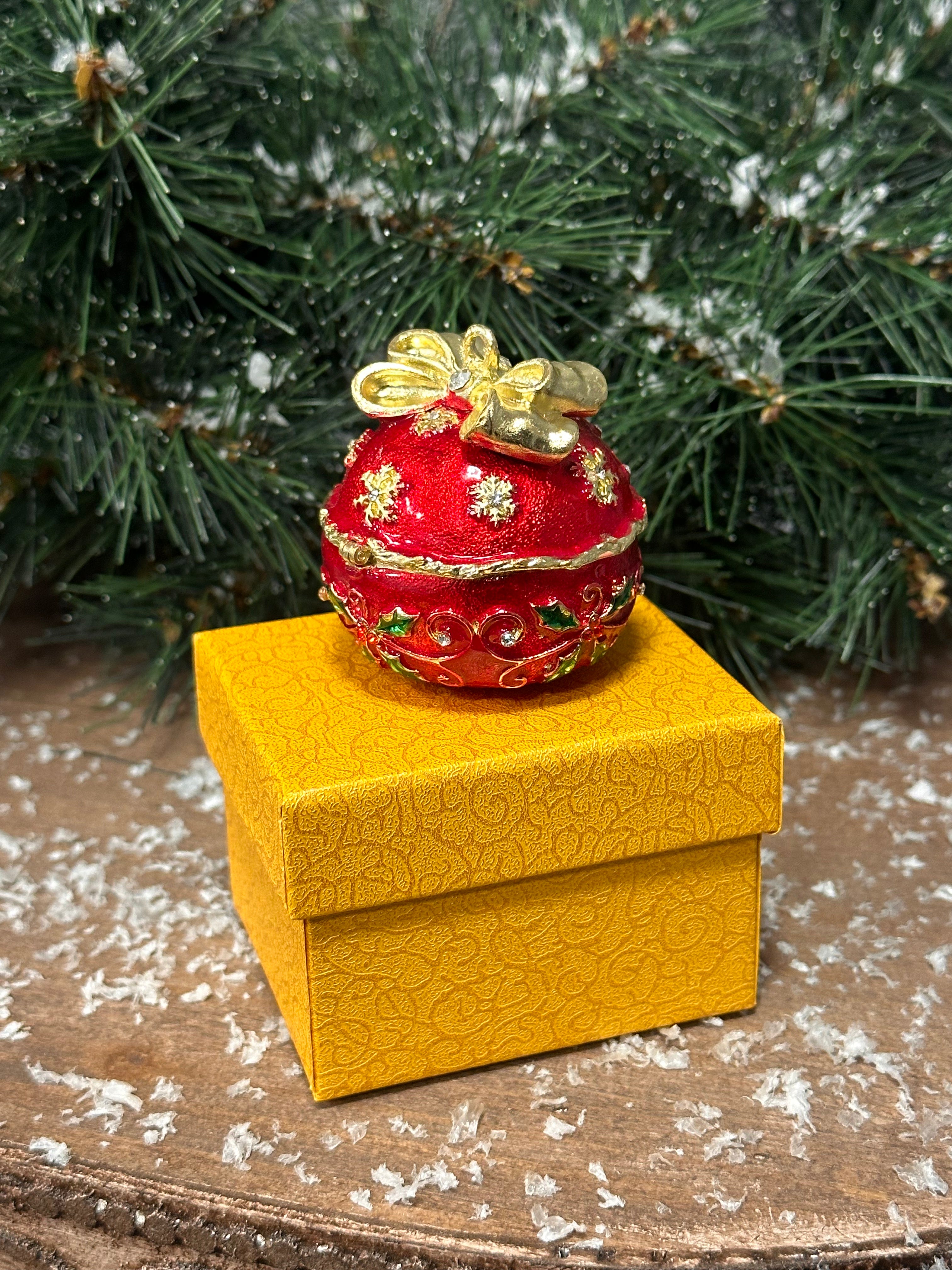 Happy Holiday Christmas Bauble