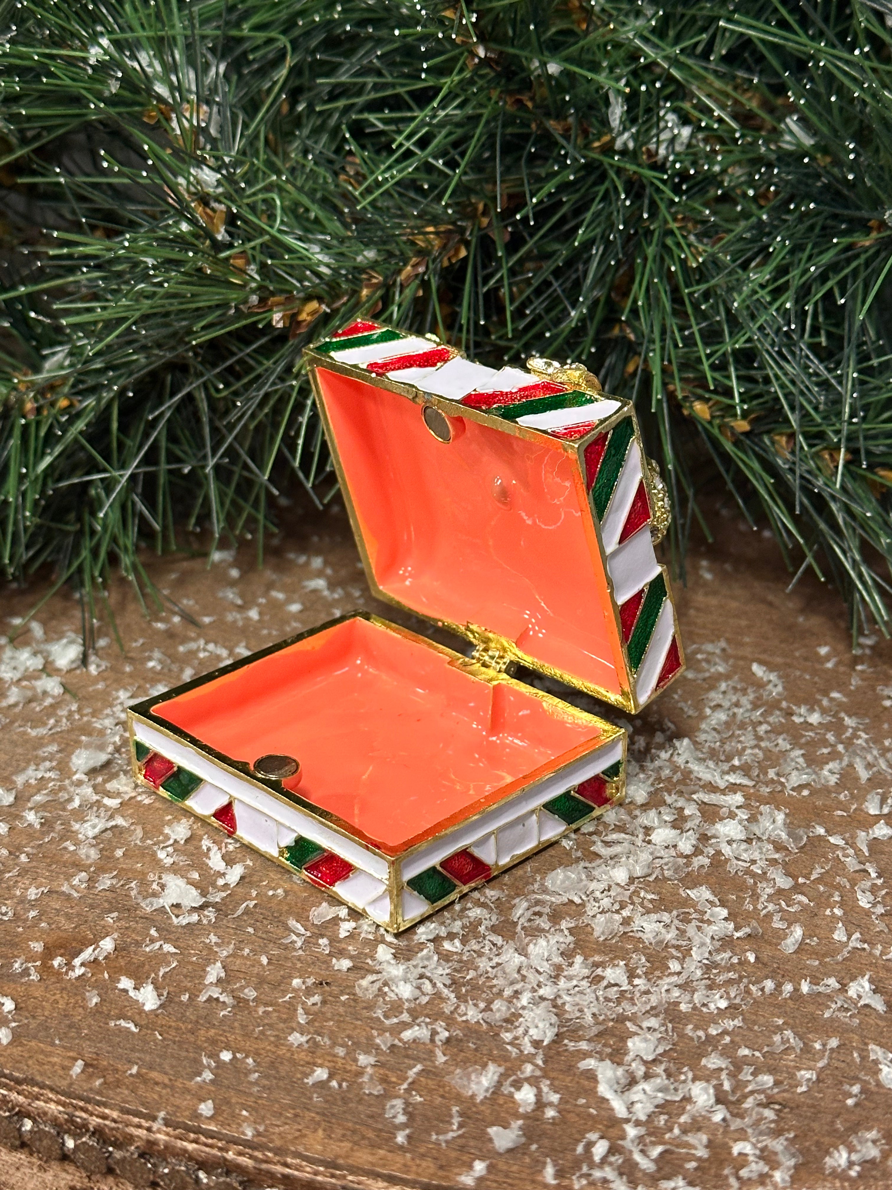 Chest With Bow